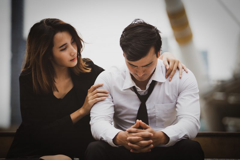 ỨNG XỬ KHI CHỒNG THẤT NGHIỆP