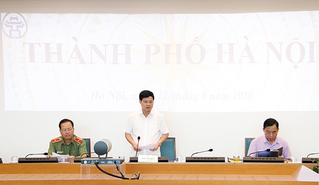 Phó Chủ tịch UBND TP Ngô Văn Quý phát biểu tại cuộc họp.