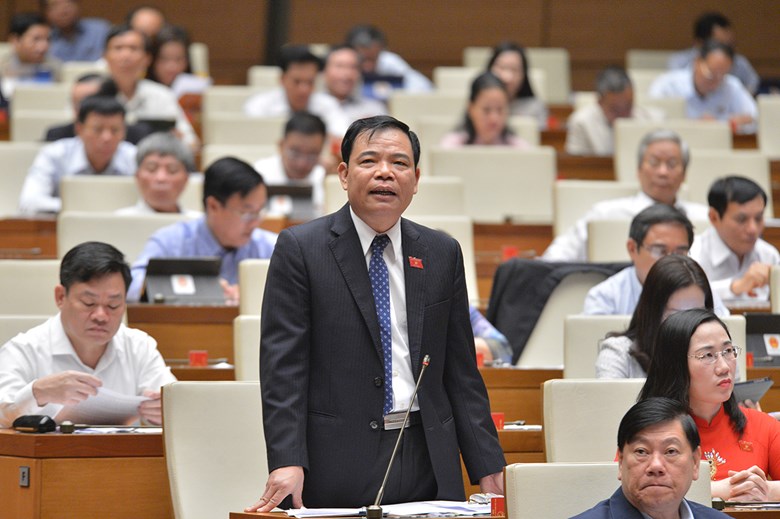 Bộ trưởng Bộ Nông nghiệp và PTNT Nguyễn Mạnh Cường trả lời chất vấn