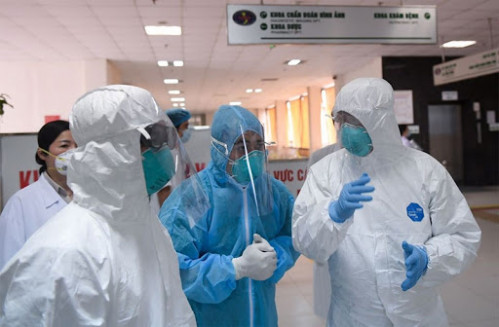 Bé trai 1 tuổi và nữ bệnh nhân 28 tuổi ở TP Hồ Chí Minh lây nhiễm Covid-19 từ BN1347