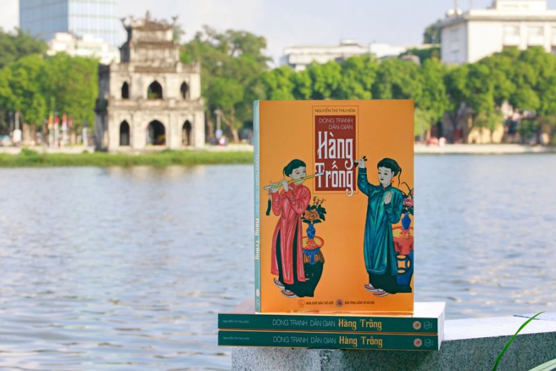 Bìa sách “Dòng tranh dân gian Hàng Trống” của tác giả Nguyễn Thị Thu Hòa