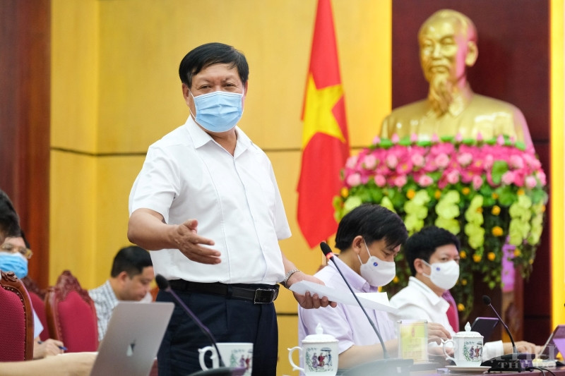 Thứ trưởng Bộ Y tế Đỗ Xuân Tuyên phát biểu tại buổi làm việc với UBND tỉnh Bắc Ninh