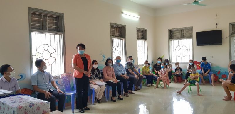 Đồng chí Nguyễn Thị Thu Thủy bày tỏ tri ân các sơ đã có tấm lòng bác ái Đồng chí Nguyễn Thị Thu Thủy bày tỏ tri ân các sơ đã có tấm lòng bác ái
