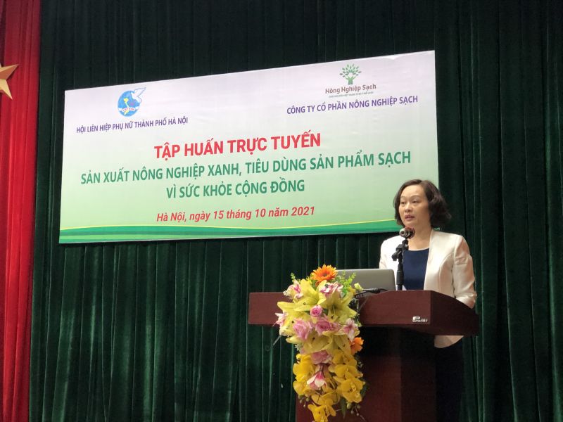 Phó Chủ tịch Hội LHPN Hà Nội Phạm Thị Thanh Hương phát biểu khai mạc tập huấn Phó Chủ tịch Hội LHPN Hà Nội Phạm Thị Thanh Hương phát biểu khai mạc tập huấn