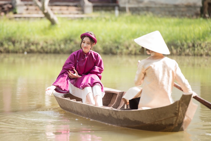 Vẻ đẹp truyền thống của người phụ nữ Việt được Đỗ Hà khắc hoạ ấn tượng