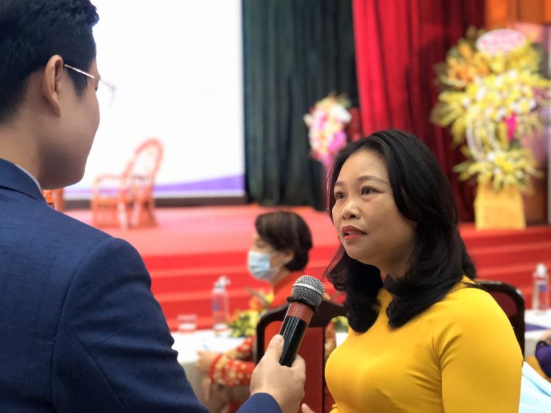 Chị Đinh Thị Quỳnh Nga tham gia giao lưu
