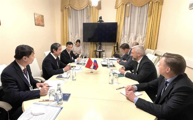 Buổi làm việc của Bộ trưởng Nguyễn Kim Sơn và Tổng giám đốc Cơ quan hợp tác Liên bang Nga Primakov Evgheny Alecsandrovich.