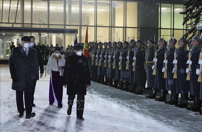 Lễ tiễn Chủ tịch nước Nguyễn Xuân Phúc và Phu nhân tại Sân bay Quốc tế Vnukovo, Thủ đô Moskva. Ảnh: Thống Nhất/TTXVN