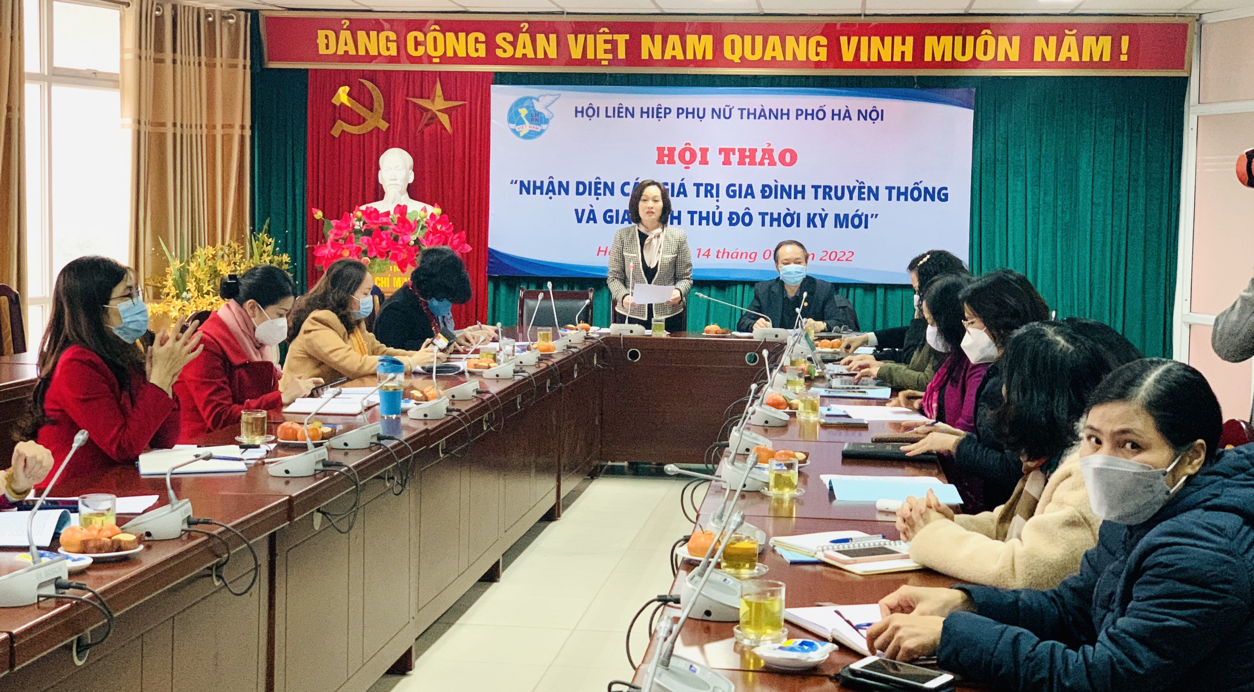 Đồng chí Phạm Thị Thanh Hương, Phó Chủ tịch Hội LHPN TP Hà Nội phát biểu khai mạc Hội thảo