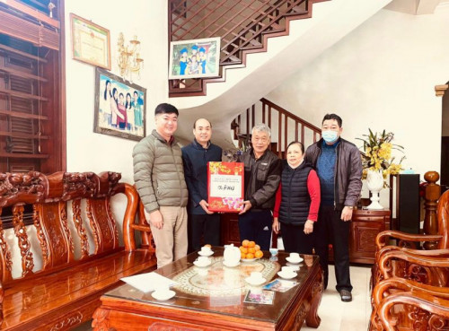 Huyện Thanh Trì trao 12.074 suất quà của các cấp nhân dịp Tết Nguyên đán Nhâm Dần